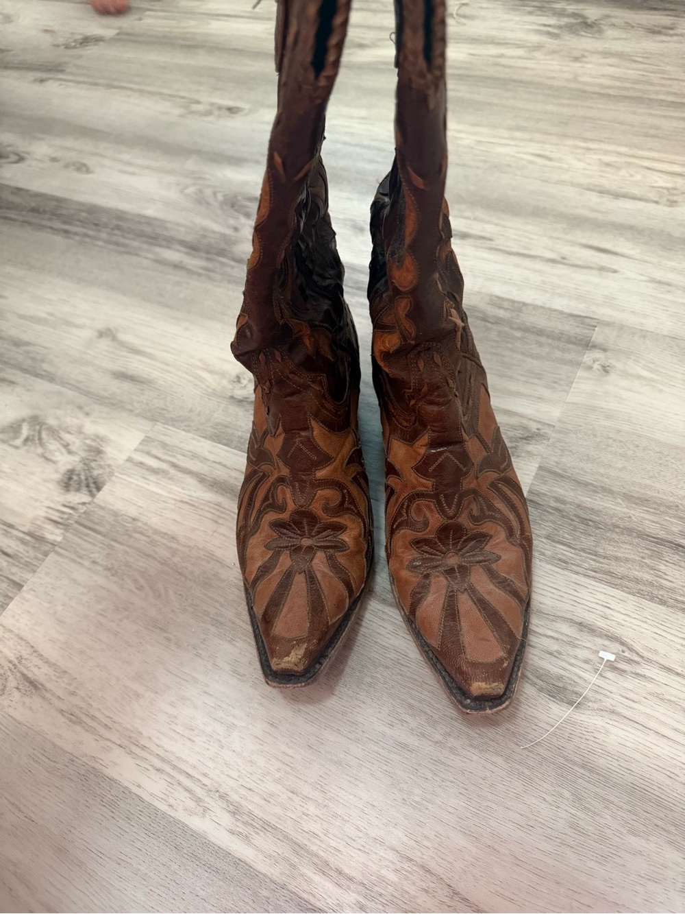 Women's Brown Tooled Pointed-Toe Western Heeled Boots